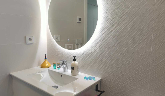 Odsprzedaż - Mieszkanie w bloku - Finestrat - Costa Blanca