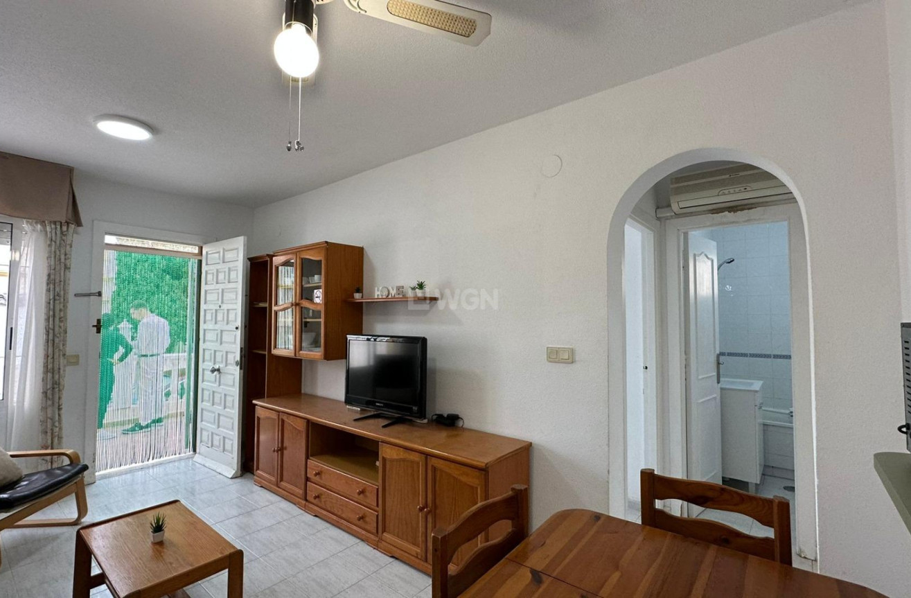 Odsprzedaż - Bungalow - Orihuela Costa - Los Almendros-la Florida