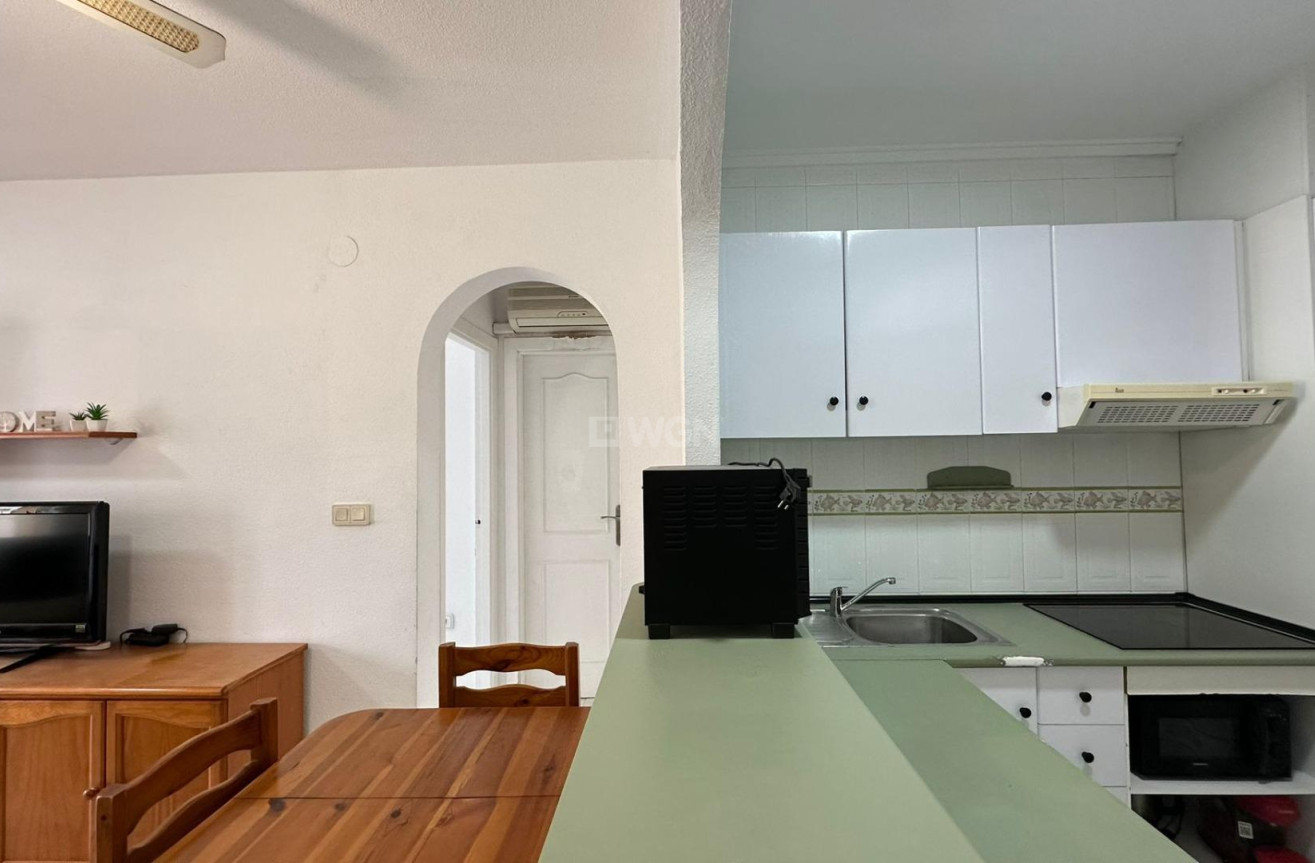 Odsprzedaż - Bungalow - Orihuela Costa - Los Almendros-la Florida