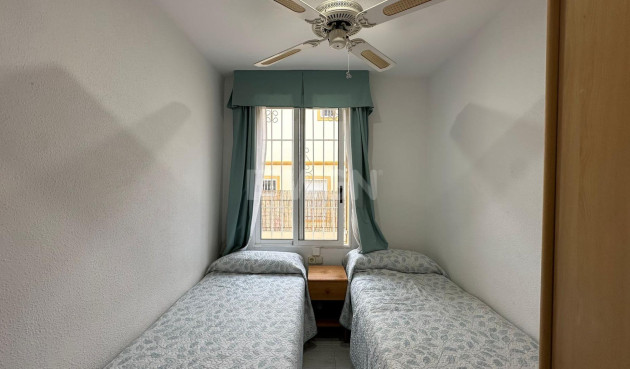 Odsprzedaż - Bungalow - Orihuela Costa - Los Almendros-la Florida