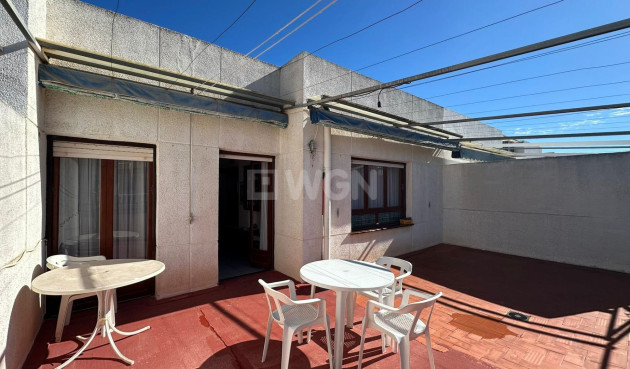 Odsprzedaż - Daszek - Torrevieja - Estacion De Autobuses