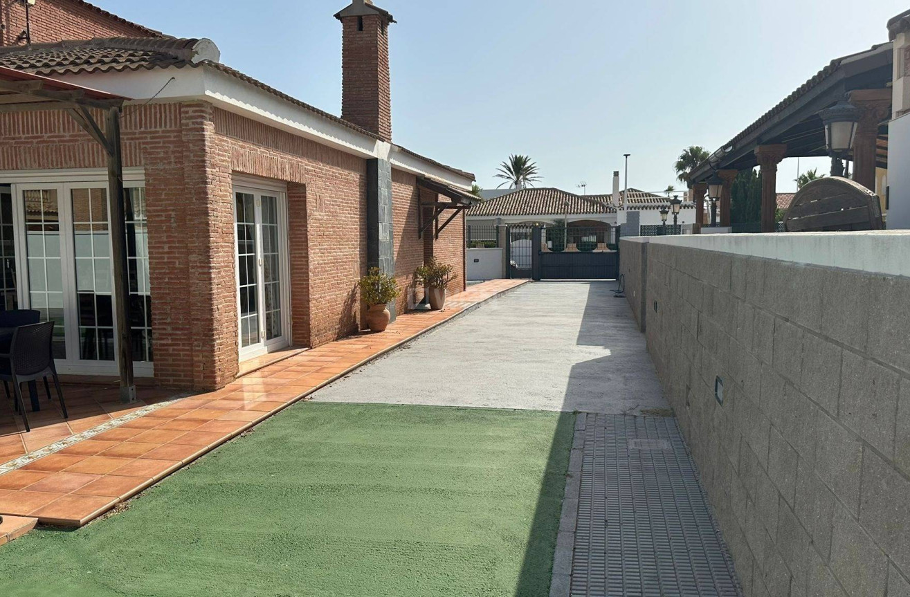 Odsprzedaż - Villa - La Manga del Mar Menor - Playa Principe