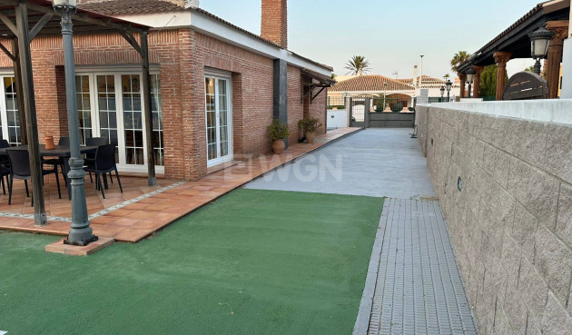 Odsprzedaż - Villa - La Manga del Mar Menor - Playa Principe