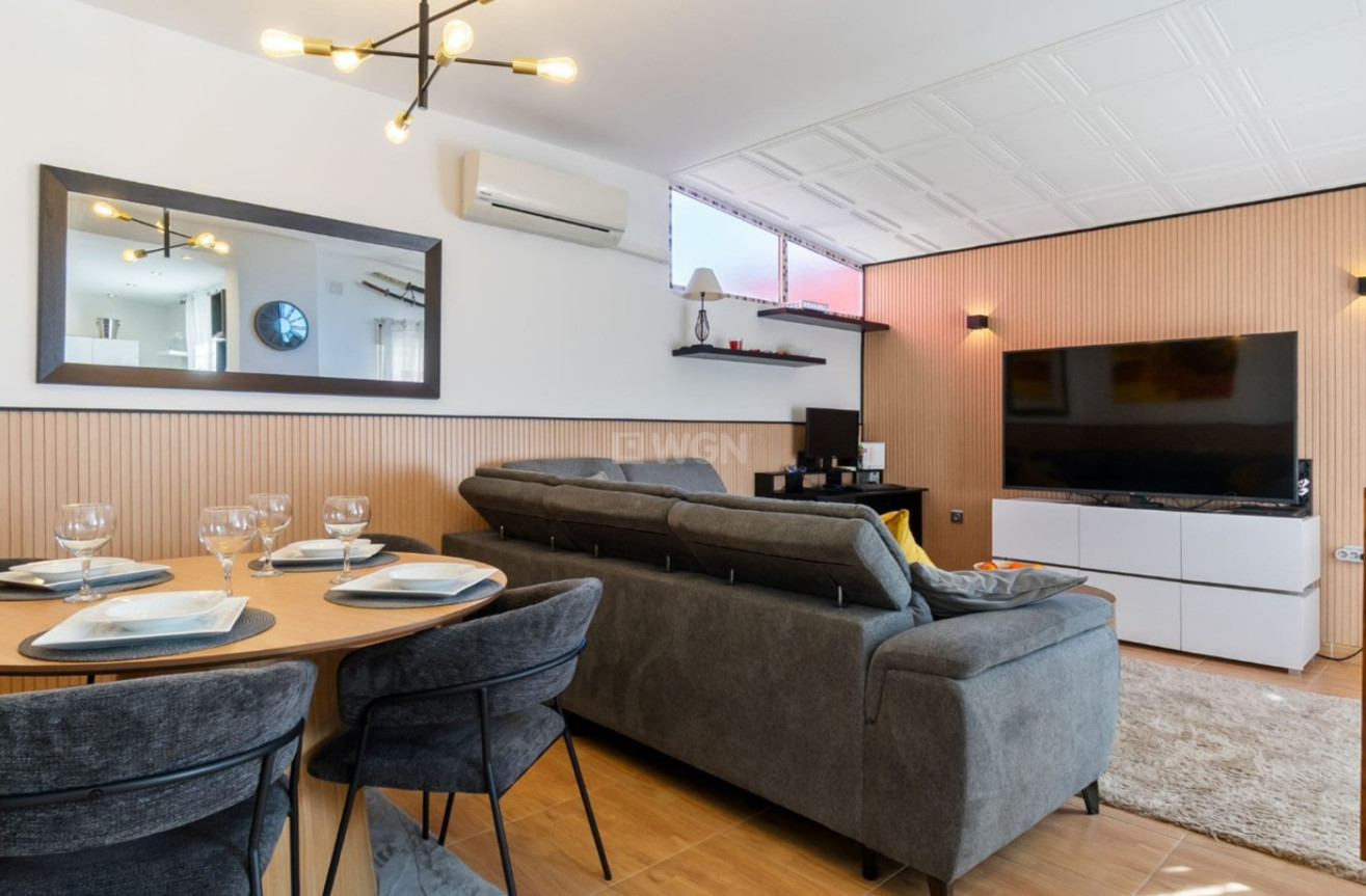 Odsprzedaż - Kamienica - Orihuela Costa - Costa Blanca