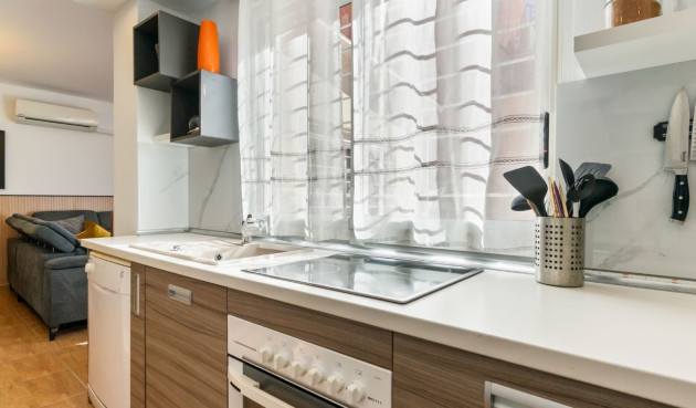 Odsprzedaż - Kamienica - Orihuela Costa - Costa Blanca