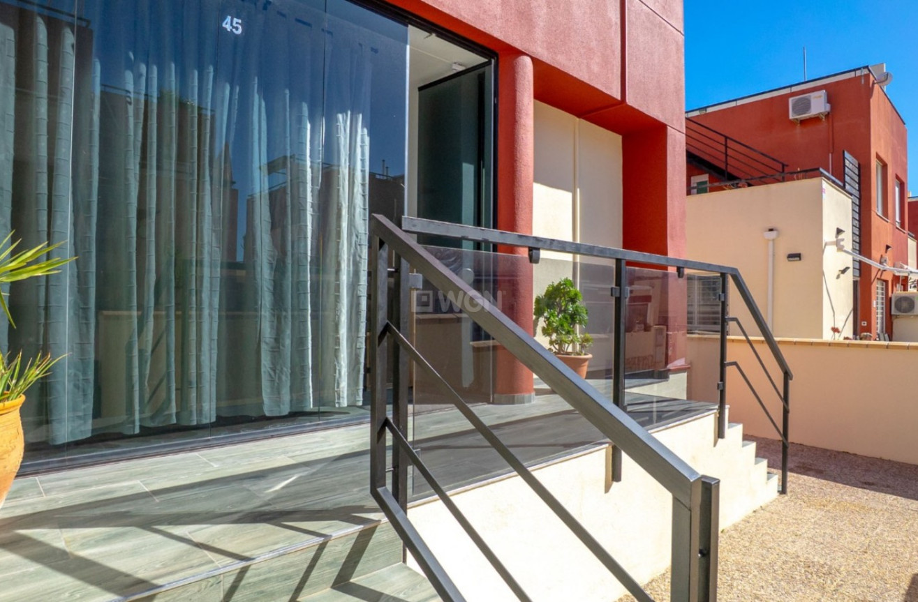 Odsprzedaż - Kamienica - Orihuela Costa - Costa Blanca