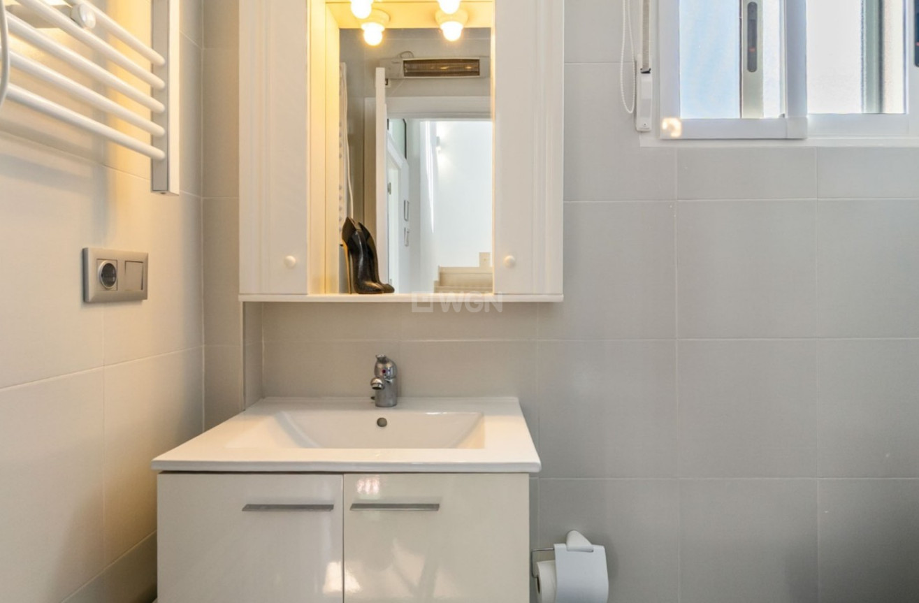 Odsprzedaż - Kamienica - Orihuela Costa - Costa Blanca