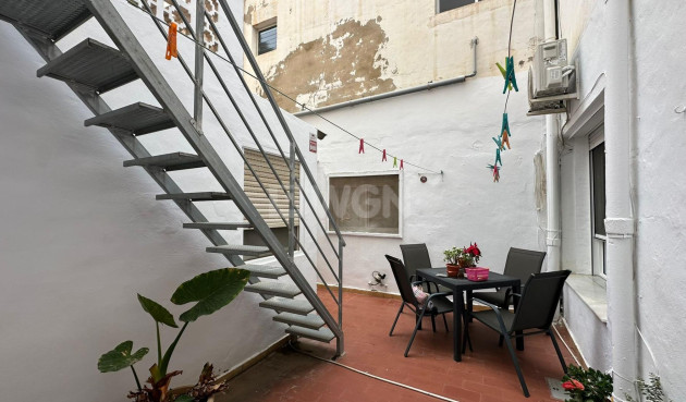 Odsprzedaż - Mieszkanie w bloku - Torrevieja - Estacion De Autobuses