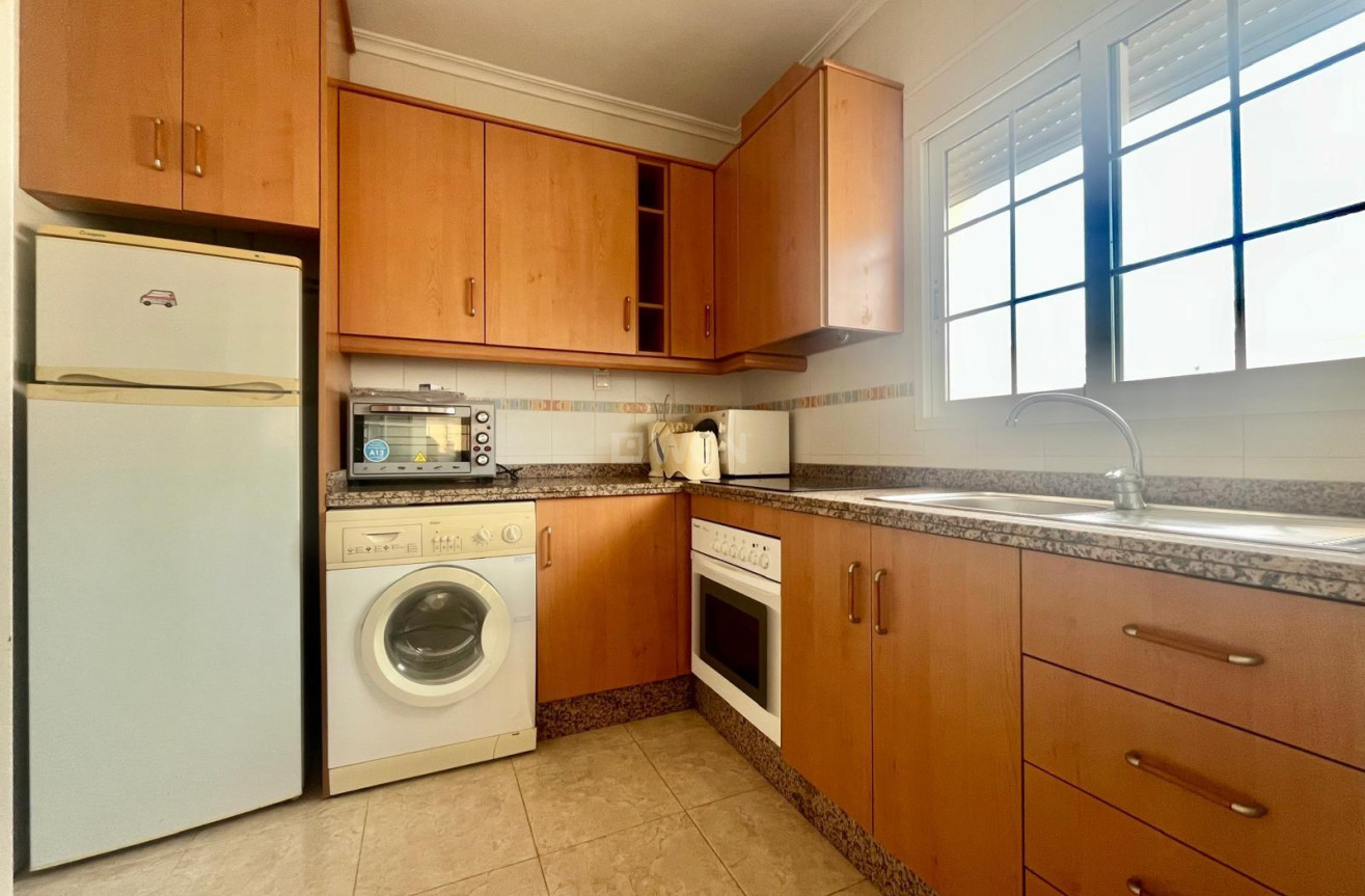 Odsprzedaż - Bungalow - San Fulgencio - La Marina