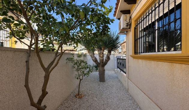 Odsprzedaż - Villa - Orihuela Costa - Villa's San Jose IV