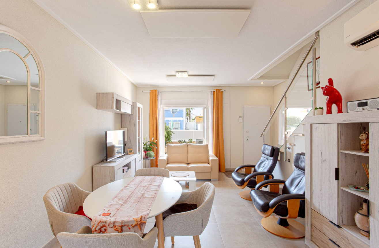 Odsprzedaż - Villa - Orihuela Costa - Costa Blanca