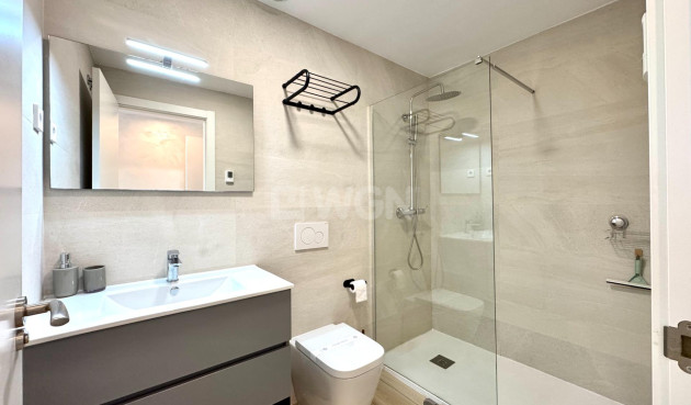 Odsprzedaż - Mieszkanie w bloku - Los Alcázares - Dolores de Pacheco-Santa Rosalía