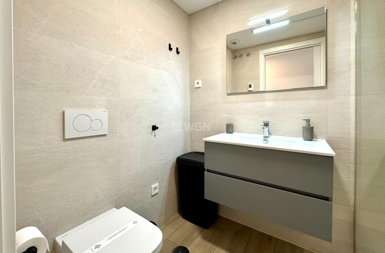 Odsprzedaż - Mieszkanie w bloku - Los Alcázares - Dolores de Pacheco-Santa Rosalía