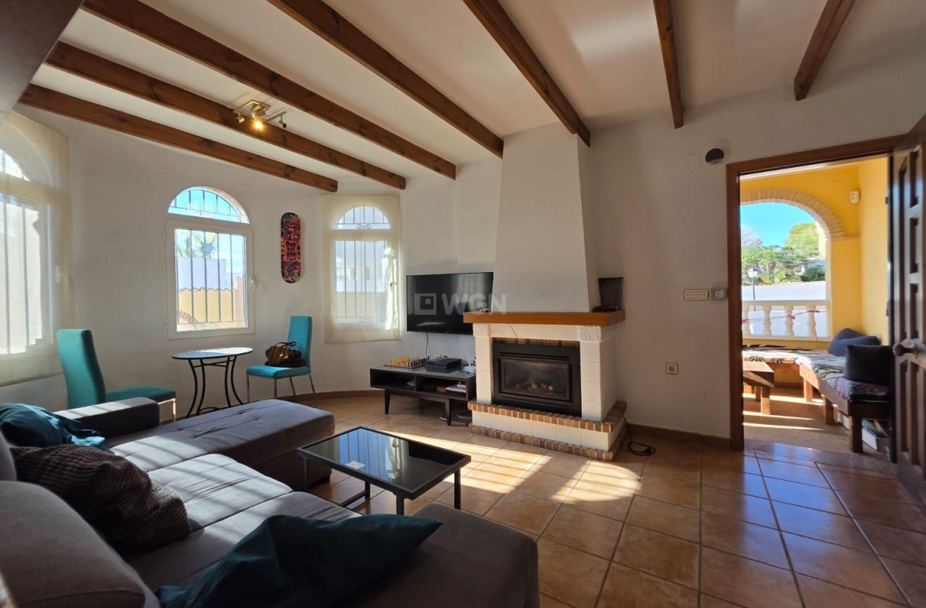 Resale - Villa - Orihuela Costa - Villamartín-las Filipinas