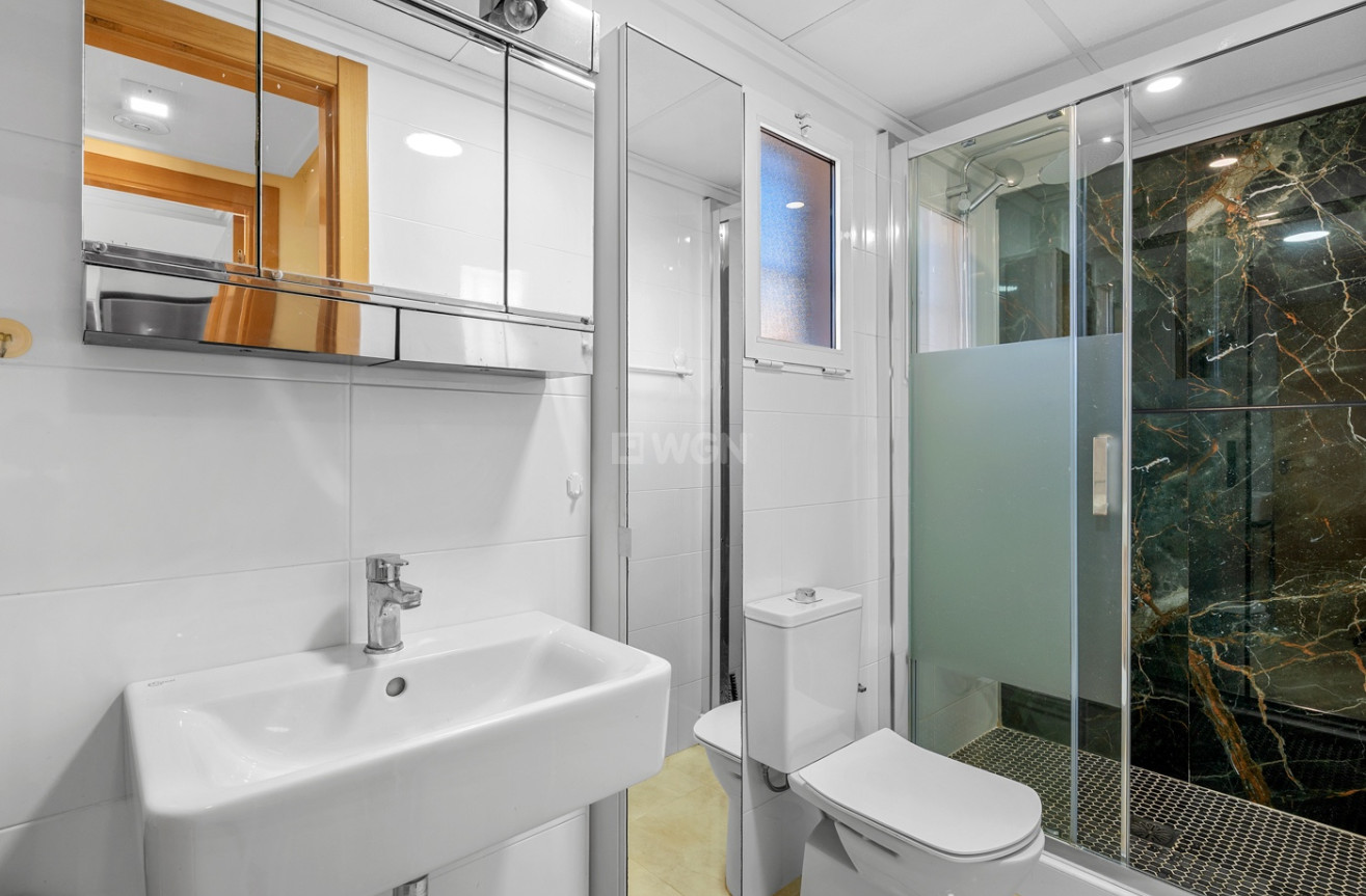 Odsprzedaż - Villa - Orihuela Costa - Costa Blanca