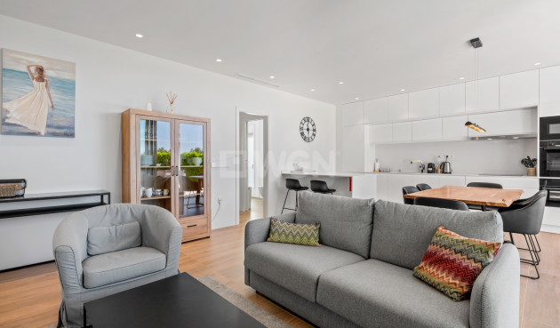 Odsprzedaż - Mieszkanie w bloku - Las Colinas Golf - Costa Blanca