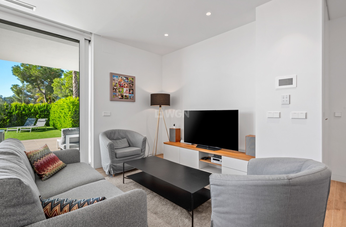 Odsprzedaż - Mieszkanie w bloku - Las Colinas Golf - Costa Blanca