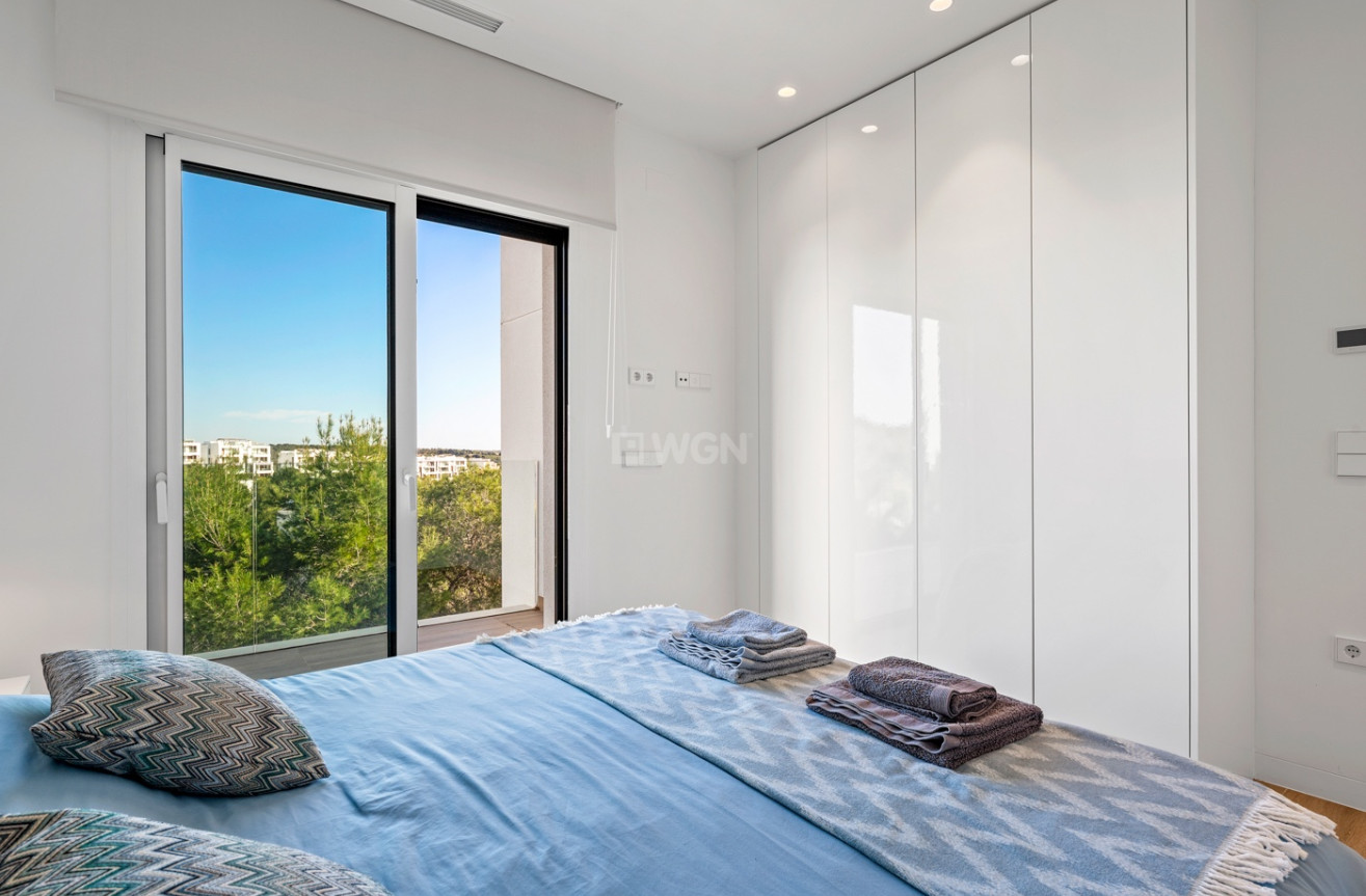 Odsprzedaż - Mieszkanie w bloku - Las Colinas Golf - Costa Blanca