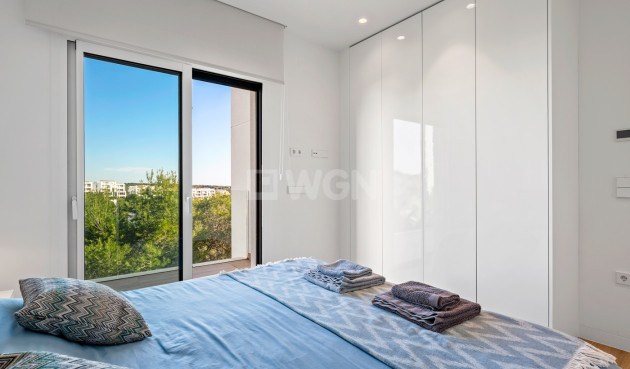 Odsprzedaż - Mieszkanie w bloku - Las Colinas Golf - Costa Blanca