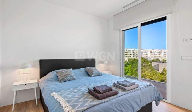 Odsprzedaż - Mieszkanie w bloku - Las Colinas Golf - Costa Blanca