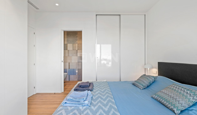 Odsprzedaż - Mieszkanie w bloku - Las Colinas Golf - Costa Blanca