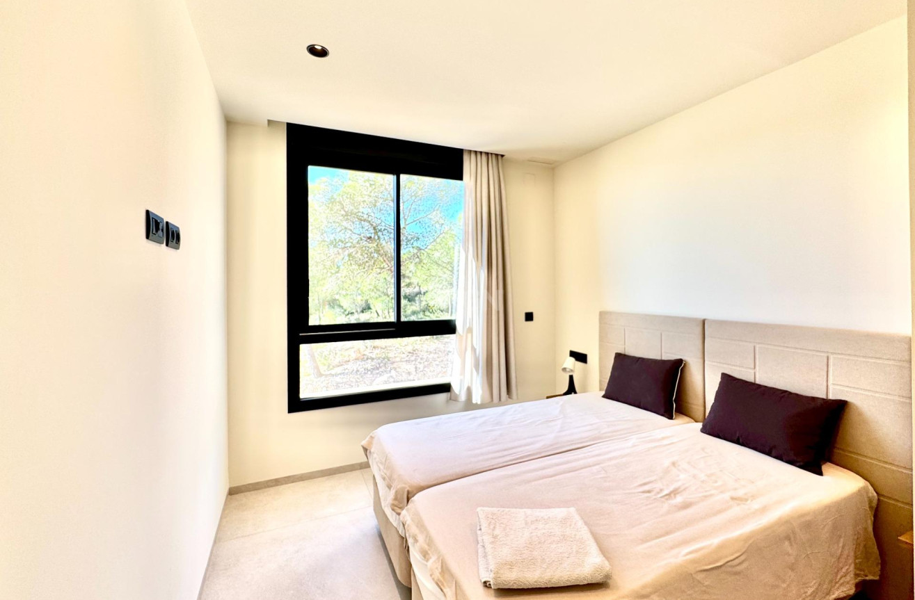 Odsprzedaż - Mieszkanie w bloku - Orihuela - Las Colinas Golf