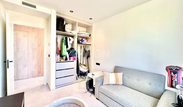 Odsprzedaż - Mieszkanie w bloku - Orihuela - Las Colinas Golf