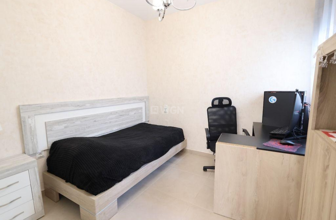 Odsprzedaż - Kamienica - Orihuela Costa - Costa Blanca