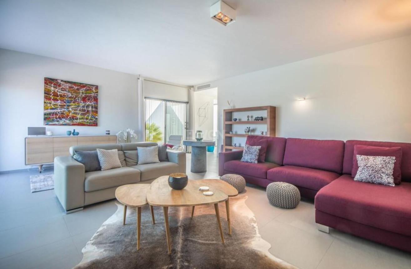 Odsprzedaż - Villa - Orihuela Costa - Costa Blanca