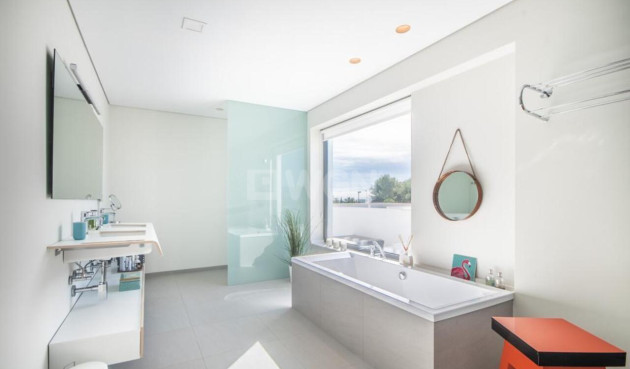 Odsprzedaż - Villa - Orihuela Costa - Costa Blanca