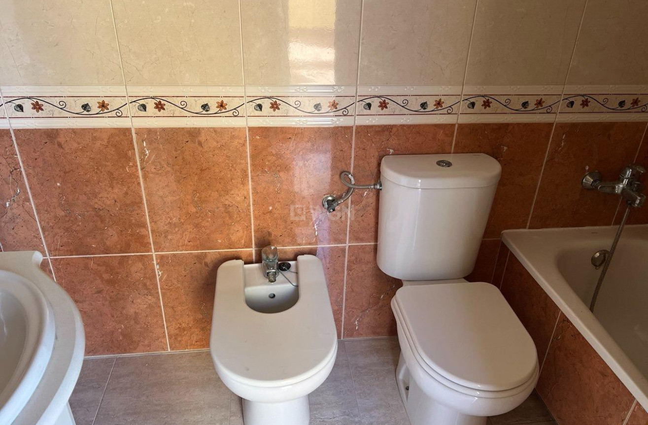 Odsprzedaż - Daszek - Guardamar del Segura - Puerto Deportivo