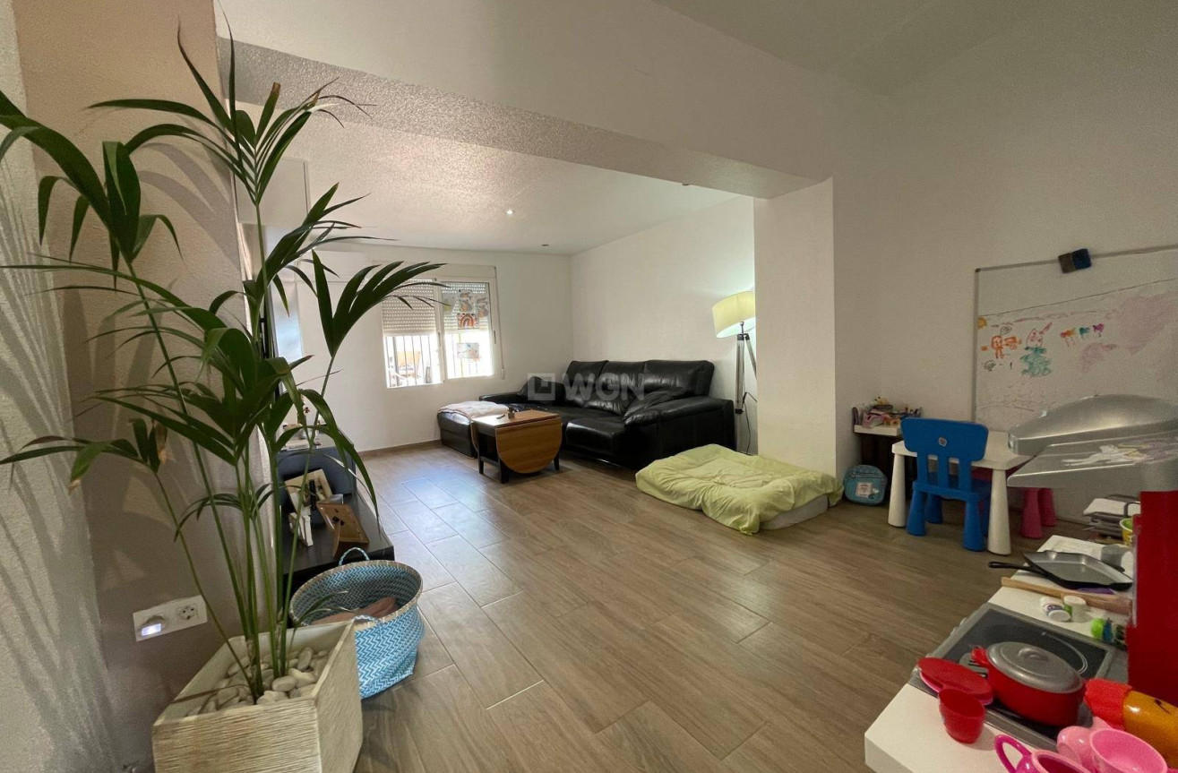 Odsprzedaż - Kamienica - Pilar de la Horadada - Zona Pueblo