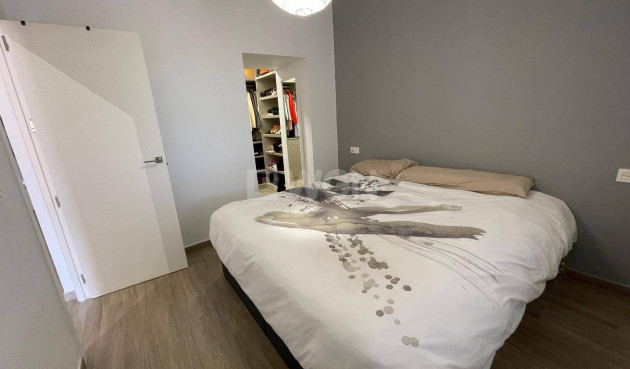 Odsprzedaż - Kamienica - Pilar de la Horadada - Zona Pueblo