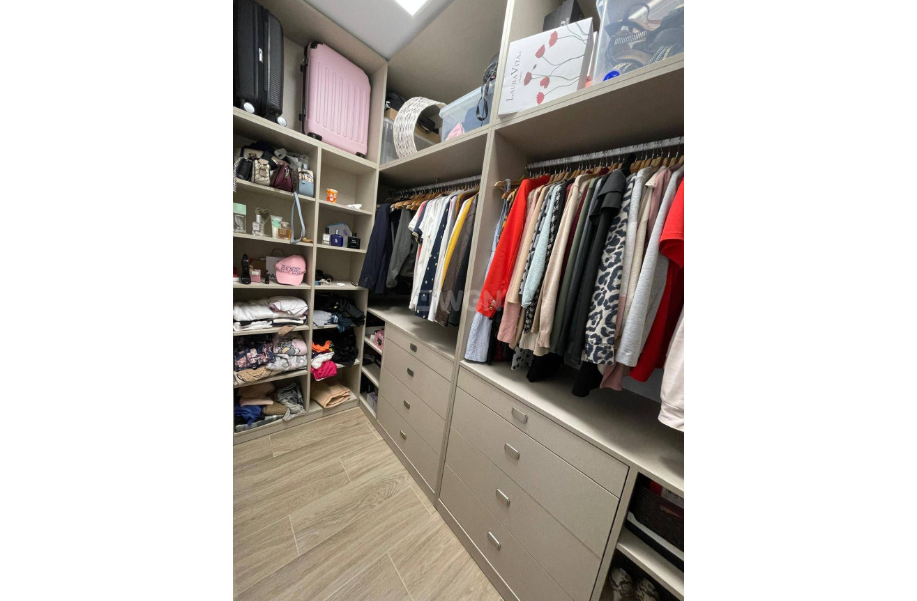 Odsprzedaż - Kamienica - Pilar de la Horadada - Zona Pueblo