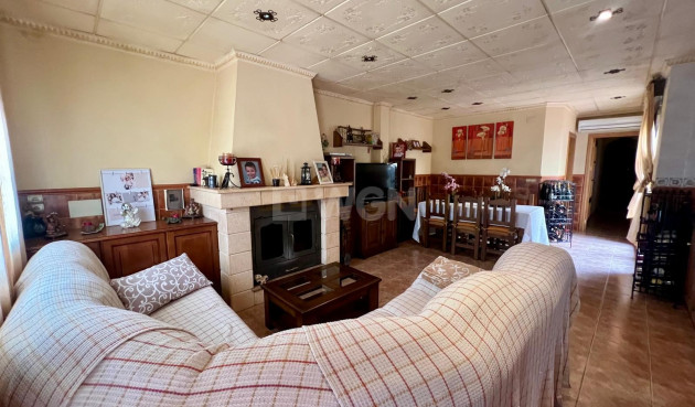 Odsprzedaż - Kamienica - Pinoso - Inland