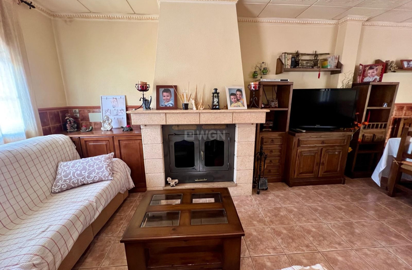 Odsprzedaż - Kamienica - Pinoso - Inland