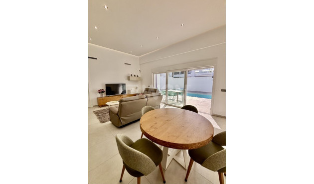 Odsprzedaż - Villa - Benijofar - Costa Blanca