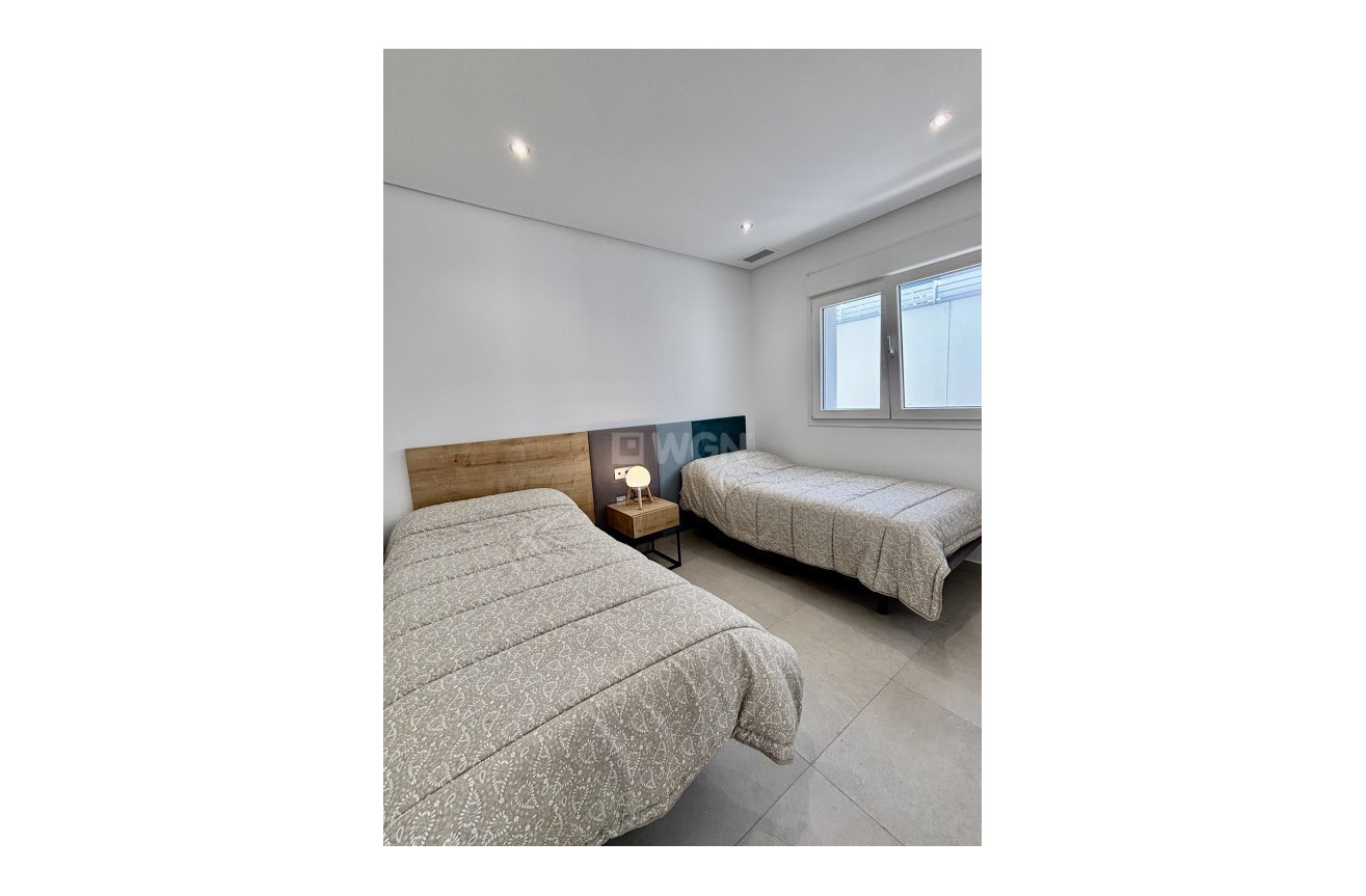 Odsprzedaż - Villa - Benijofar - Costa Blanca