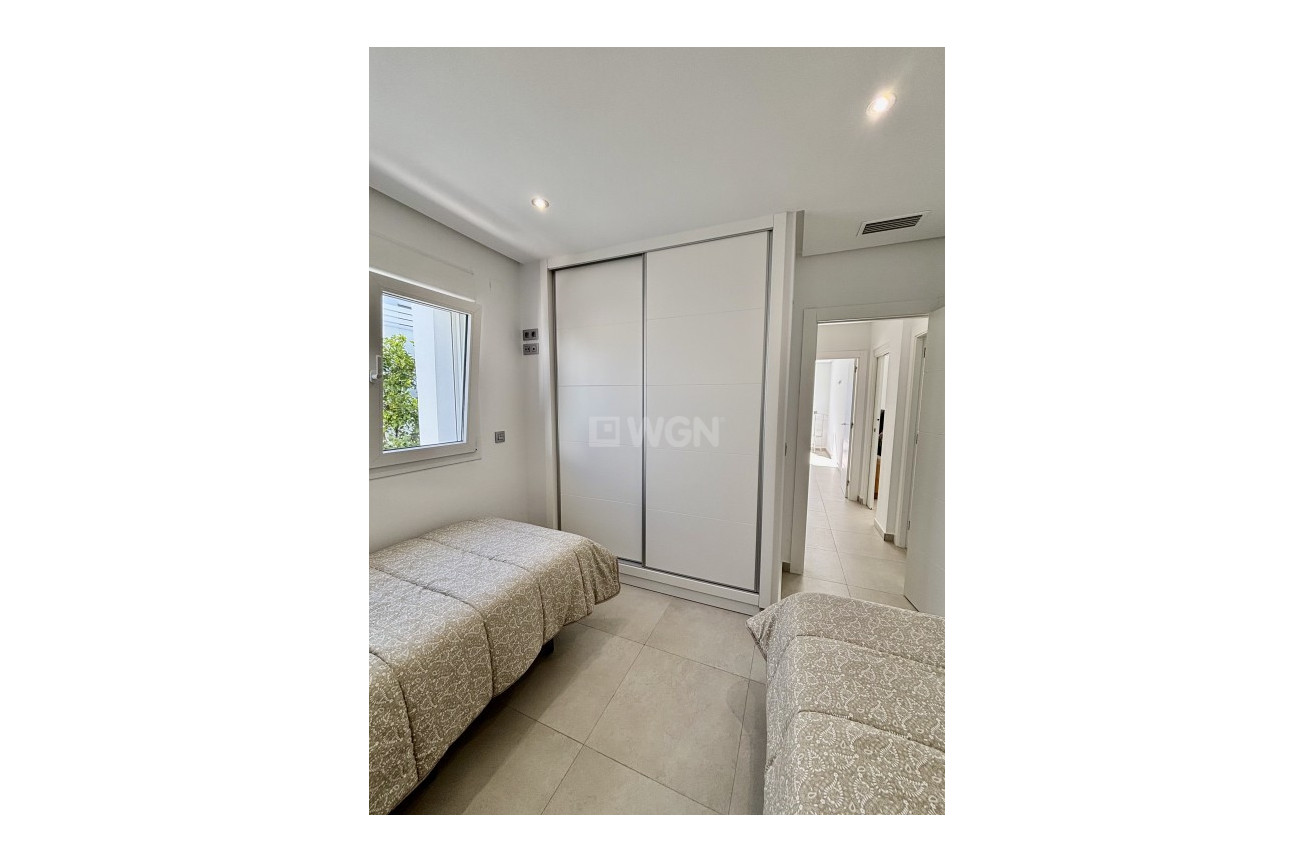 Odsprzedaż - Villa - Benijofar - Costa Blanca