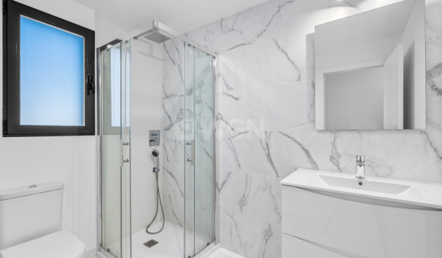 Odsprzedaż - Mieszkanie w bloku - San Miguel de Salinas - Inland