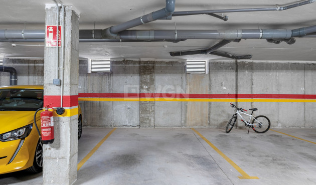 Odsprzedaż - Mieszkanie w bloku - San Miguel de Salinas - Inland