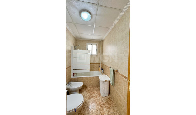 Odsprzedaż - Mieszkanie w bloku - Orihuela Costa - Costa Blanca