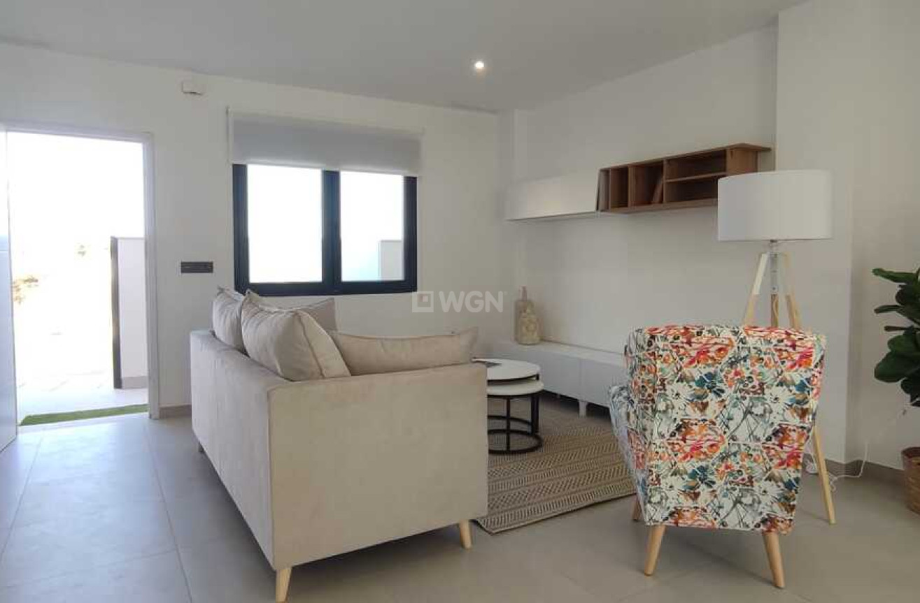 Odsprzedaż - Villa - Los Belones - Inland