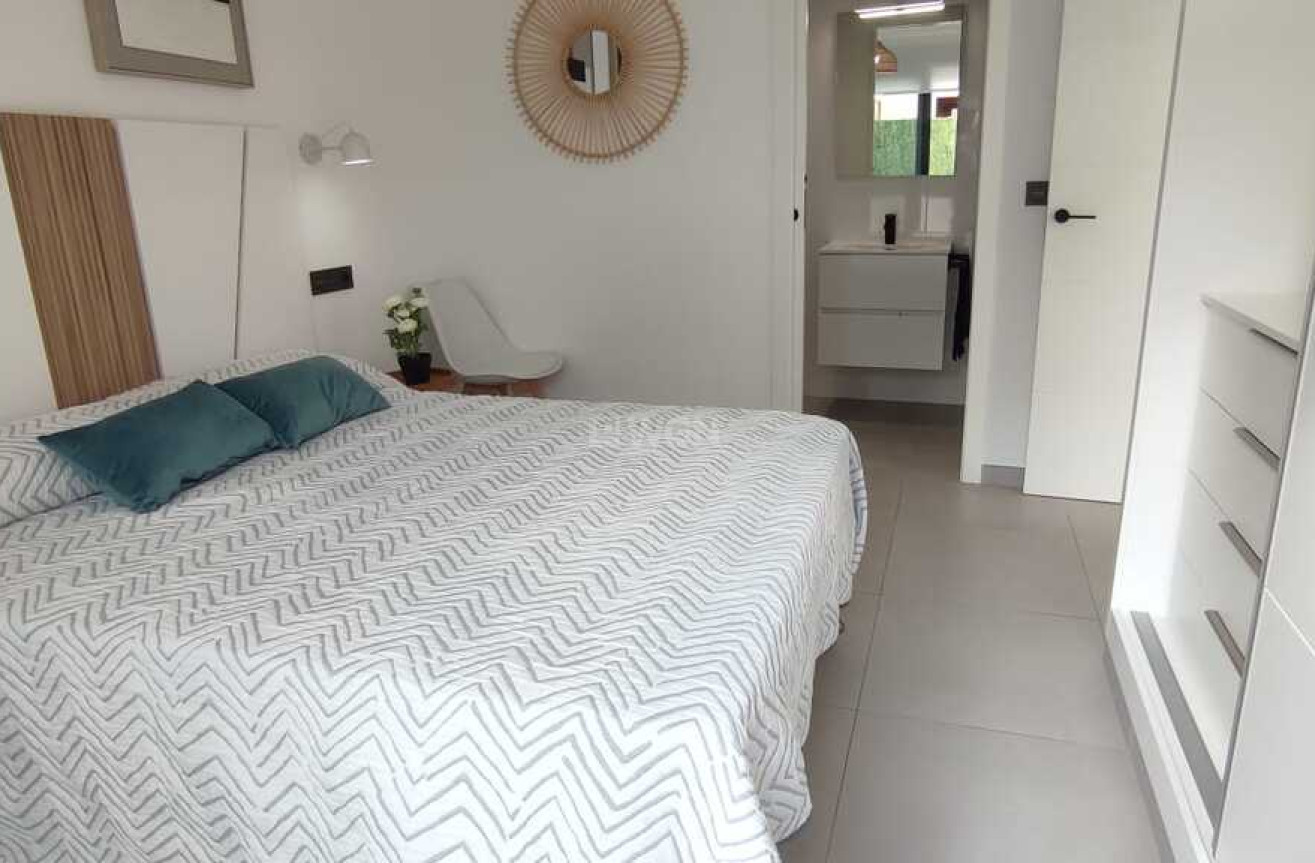 Odsprzedaż - Villa - Los Belones - Inland