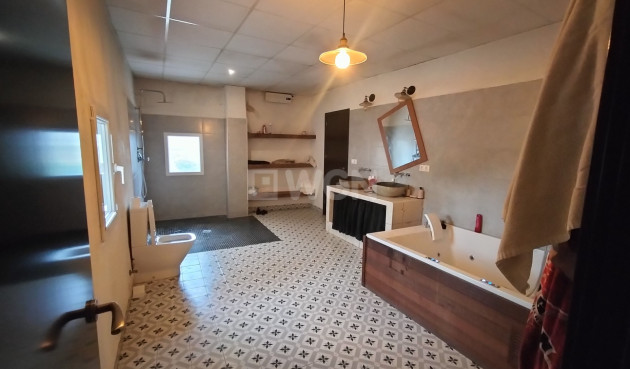 Odsprzedaż - Kamienica - Monóvar/Monóver - Inland