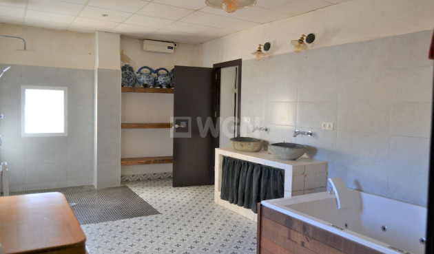 Odsprzedaż - Kamienica - Monóvar/Monóver - Inland