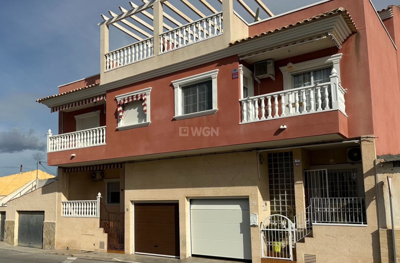 Odsprzedaż - Kamienica - Bigastro - Inland