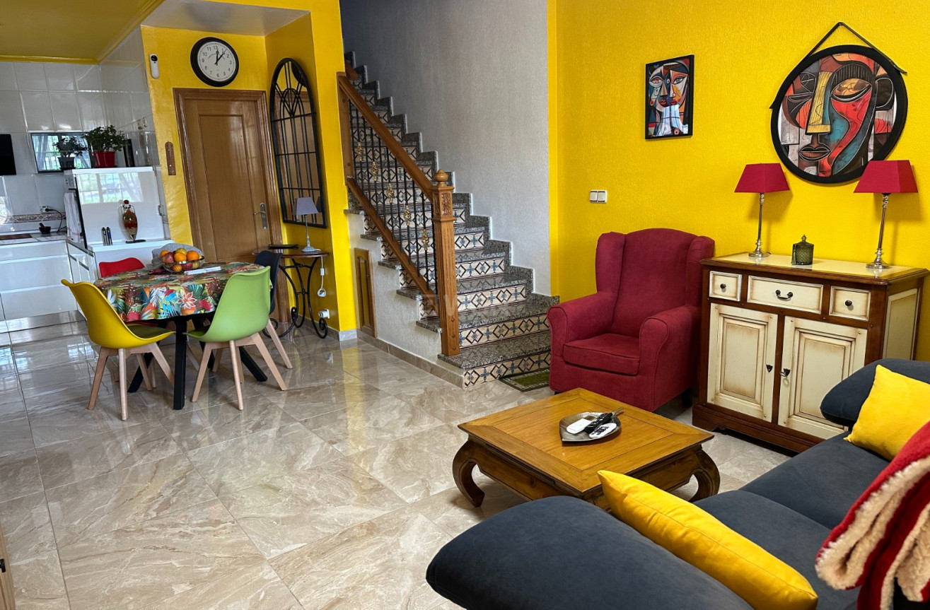 Odsprzedaż - Kamienica - Bigastro - Inland