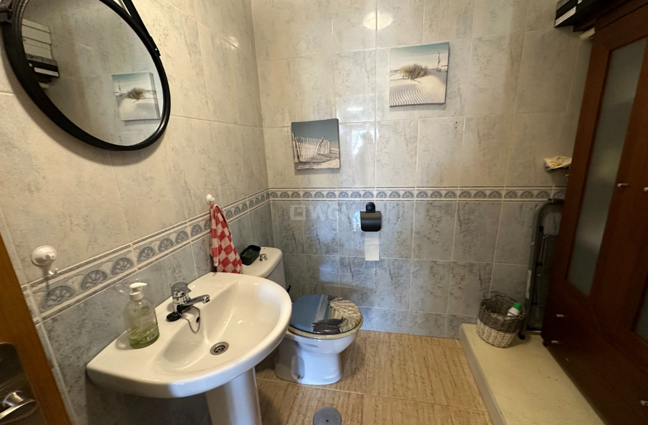 Odsprzedaż - Kamienica - Bigastro - Inland