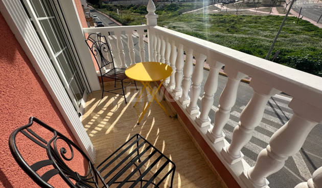 Odsprzedaż - Kamienica - Bigastro - Inland